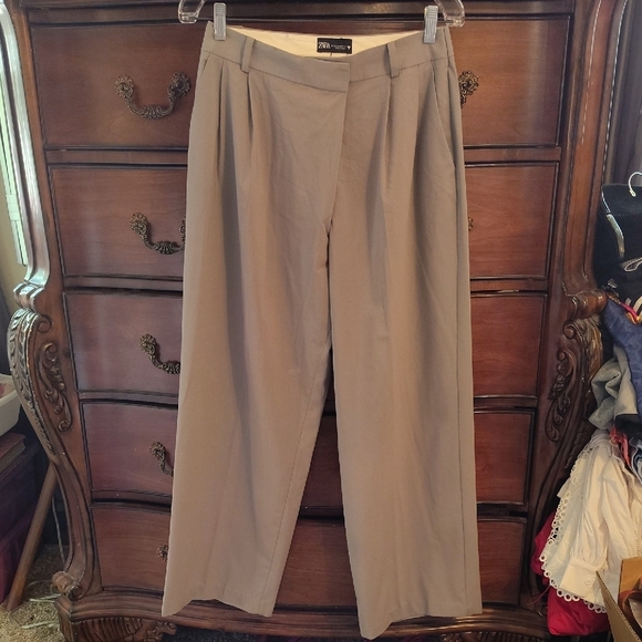 Zara Other - Zara Asymmetrical Pleated Front Wide Leg Pants XS